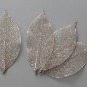 ミニスケルトンリーフ　小　プラチナ